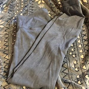 Lululemon leggings, new condition, size 2